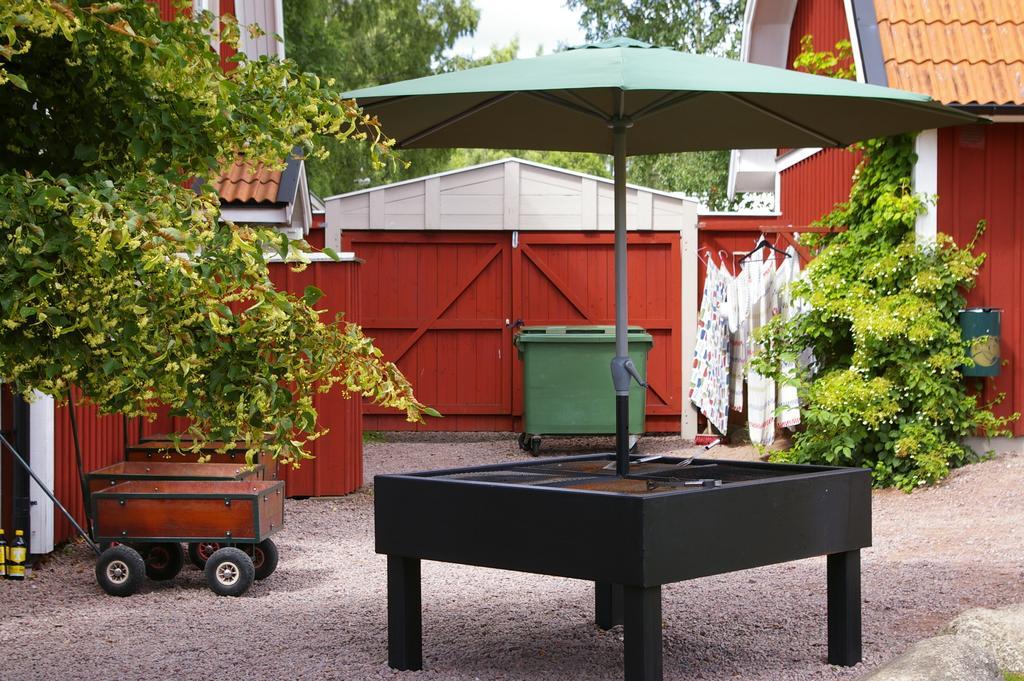 Oxgarden Hotel Vimmerby Buitenkant foto