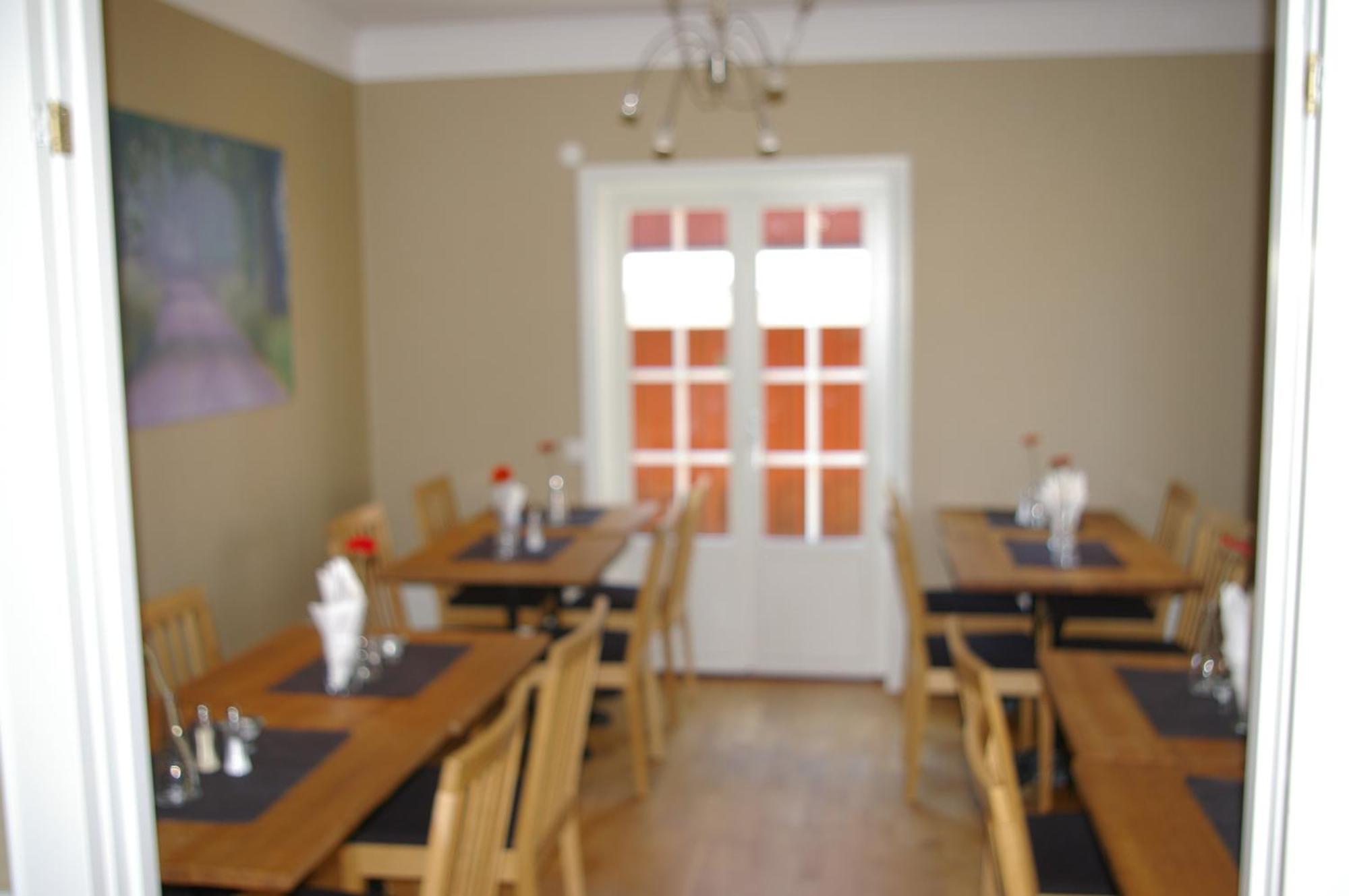 Oxgarden Hotel Vimmerby Buitenkant foto